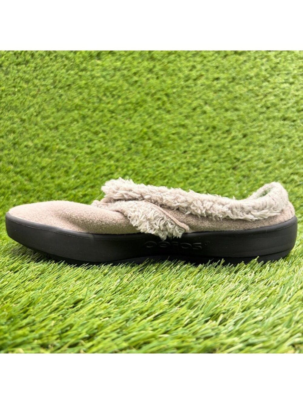 OOFOS OOcoozie Womens Size 7.5 Beige Black Casual Slip On Recovery Mules Shoes - Picture 2 of 10